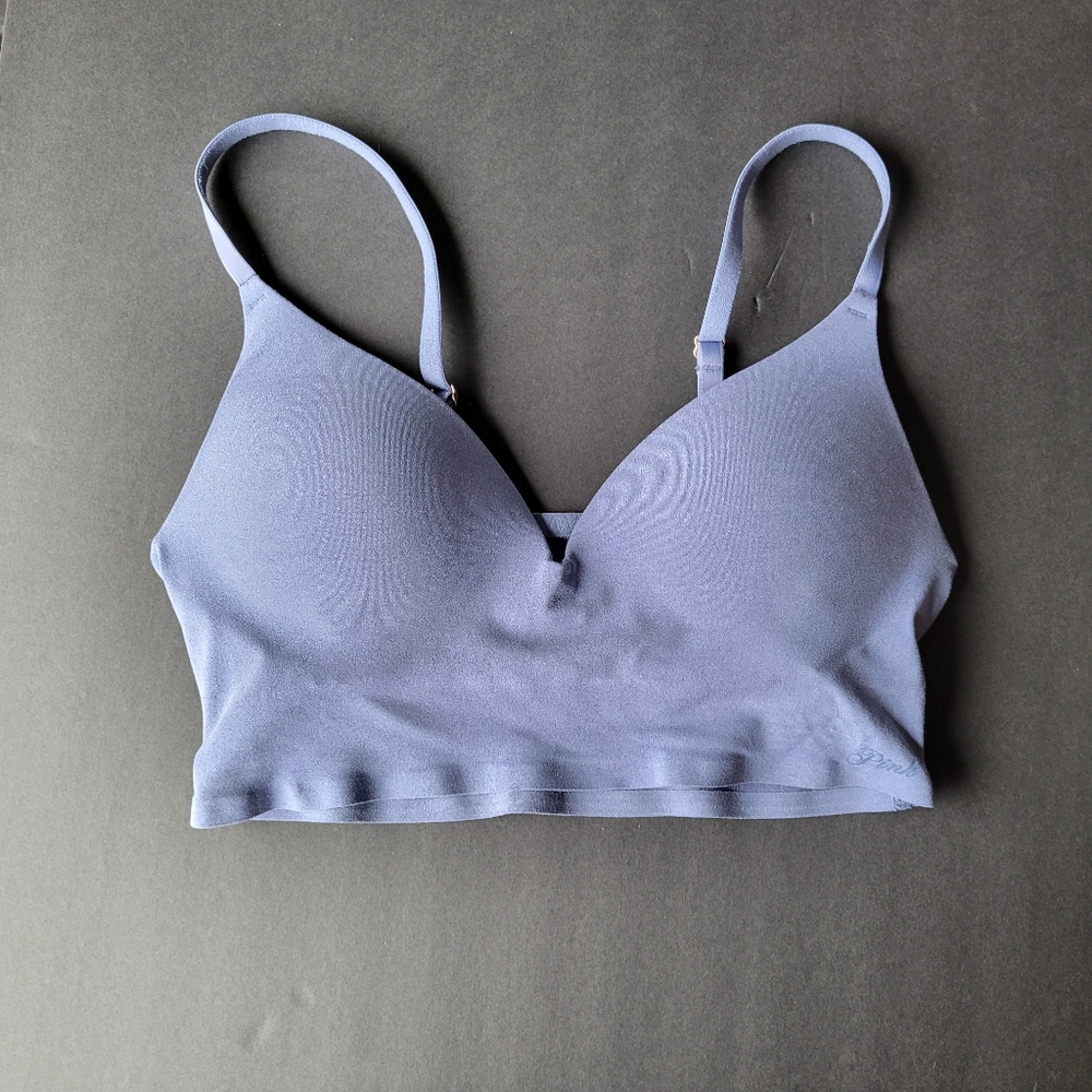 PINK by Victoria's Secret Wireless Push-up bra size XS